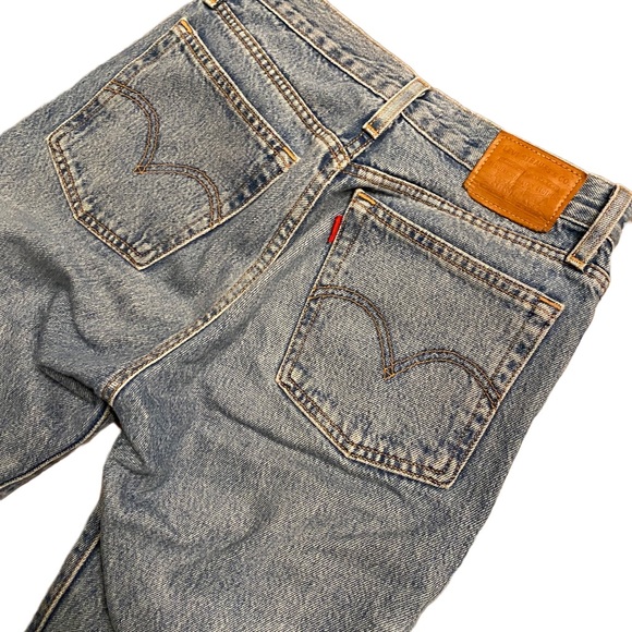 Levi’s Wedgie Jeans - Picture 2 of 3